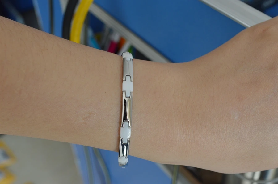 Лучший подарок для пар юбилей черный и белый женский керамический крест