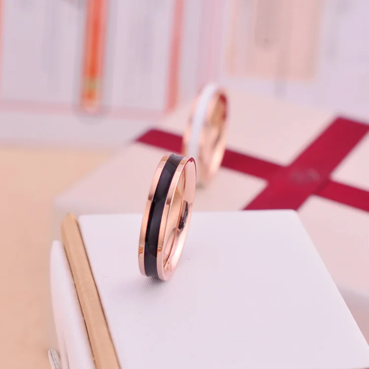 2019 Black and white fashion trend jewelry rose gold ring Couple rings for women men love | Украшения и аксессуары