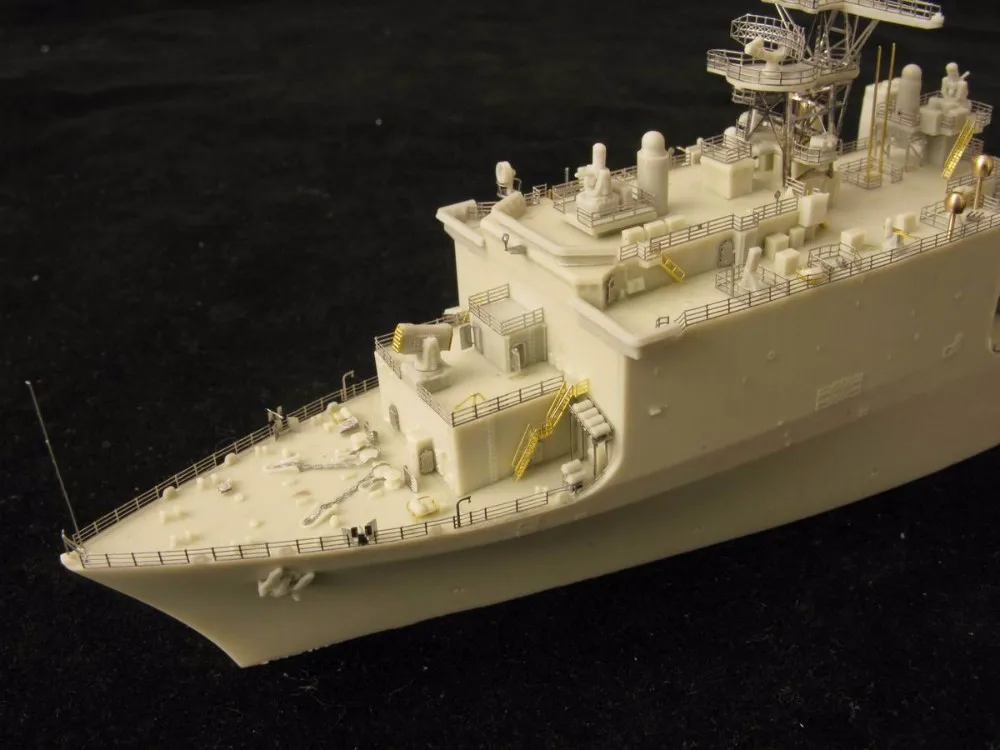 OHS Orange Hobby N07097398 1/700 USS Rushmore LSD47 шкала сборки военные строительные наборы | Игрушки и