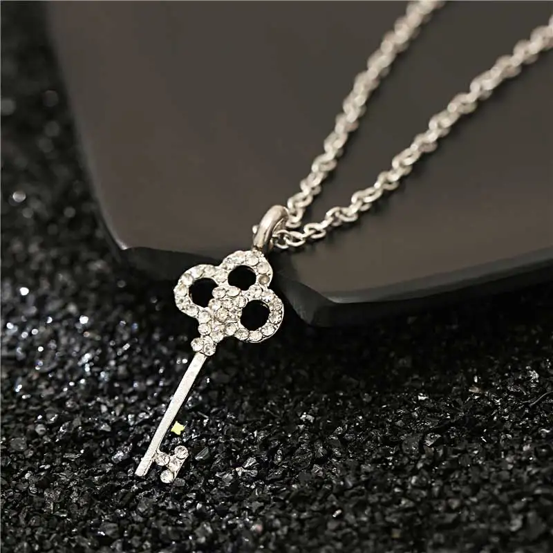 Корейское короткое ожерелье с полым ключом miss you Yun Eunhea|necklace key|key necklace pendantkey silca |