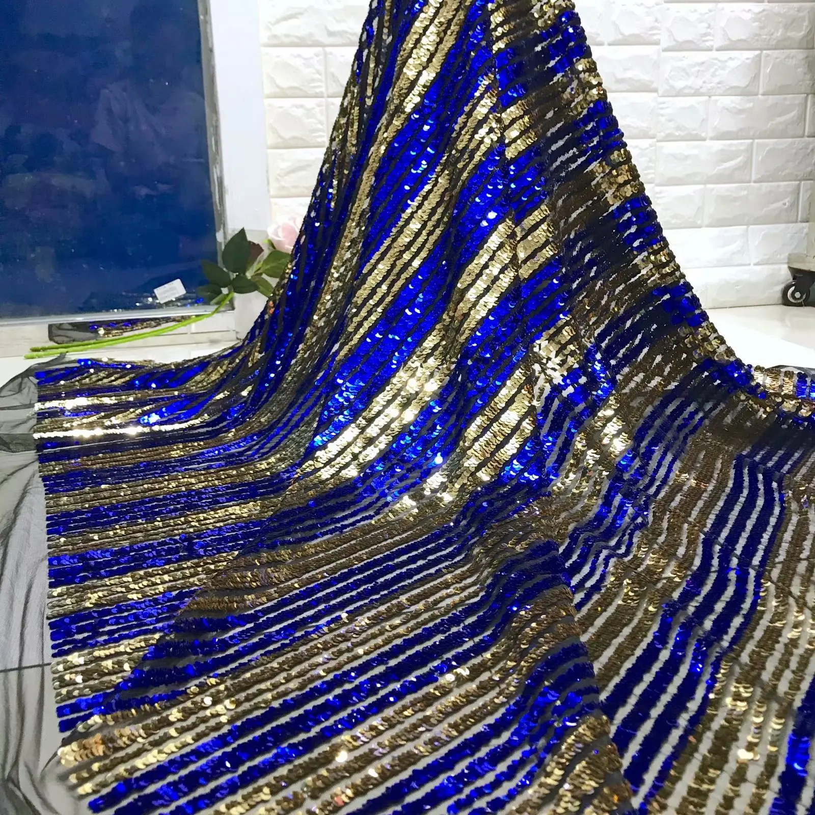 Beautifical Net african lace fabrics New arrival 5 centimeter two-tone sequins embroidery net lace fabric for dress ML5N576