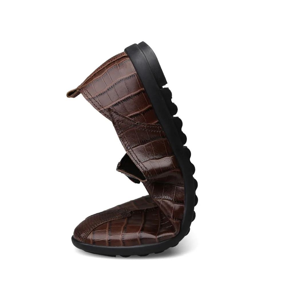 

New Fashion Casual Leather Shoes Men Loafers Soft Moccasins Genuine Leather Causal Shoes Breathable Driving Men Shoes Size 37-45