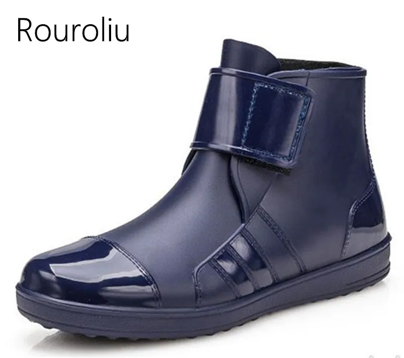

Rouroliu PVC Waterproof Boots Men Flat With Ankle Water Botas British Style Wellies Shoes Men Rain Boots TR108