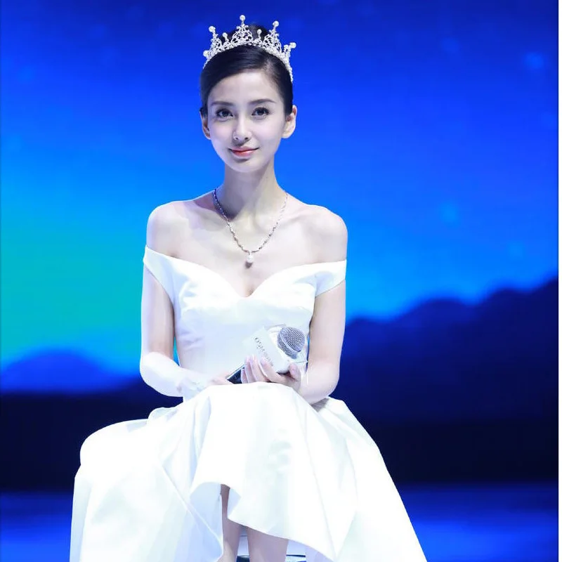 

European Pearls Princess Tiaras Luminous Crowns Rhinestone Women Wedding Hair Ornaments Decorations Bridal Wedding Jewelry ML714