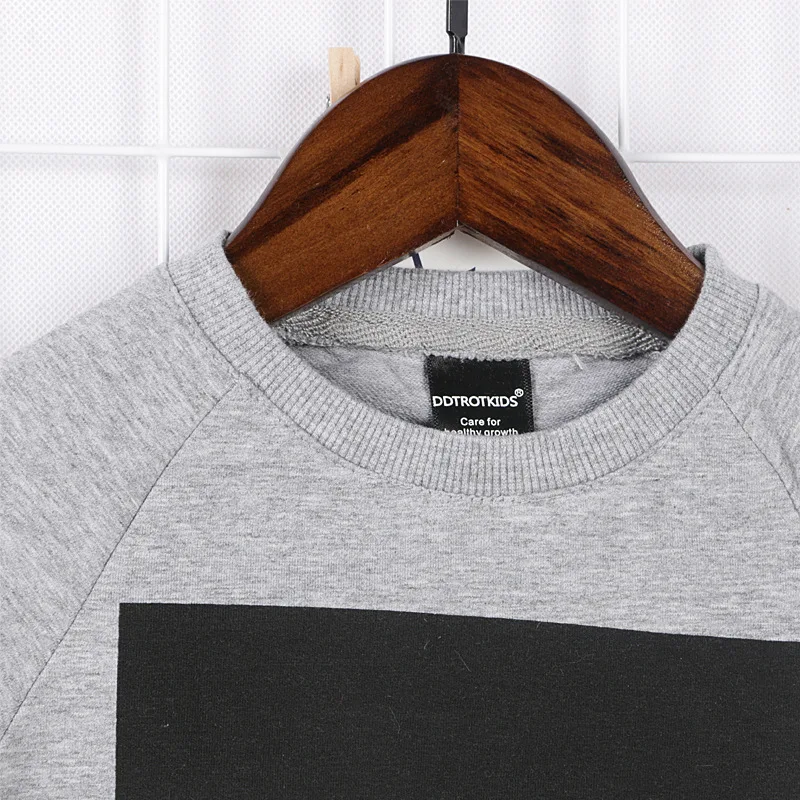 С длинным рукавом Дети Обувь для мальчиков футболки хлопок Hello печатных детские