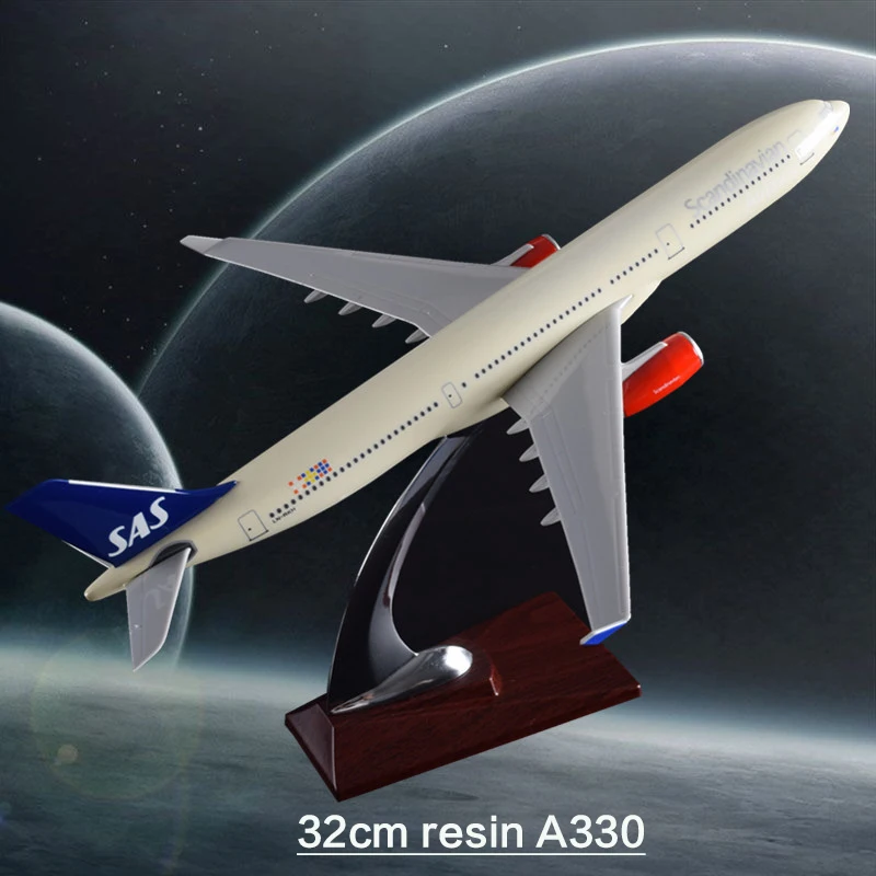 Модель самолета A330 Северные европейские авиакомпании металлическая модель 16 см