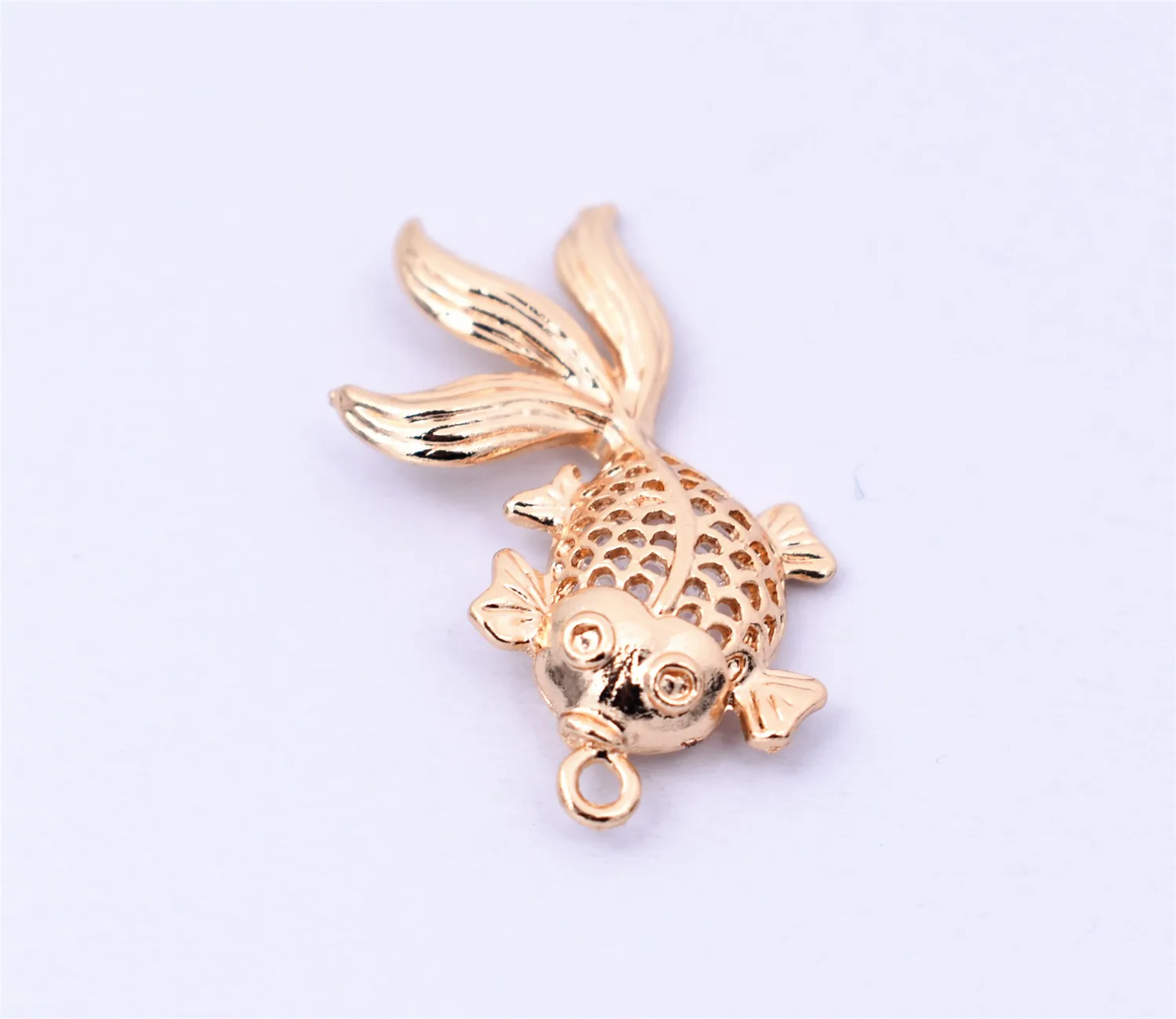 10pcs/lot 33x18mm 4 Colors Plated Copper Material Hollow Goldfish Charms Pendant DIY Handmade Jewelry Accessories | Украшения и