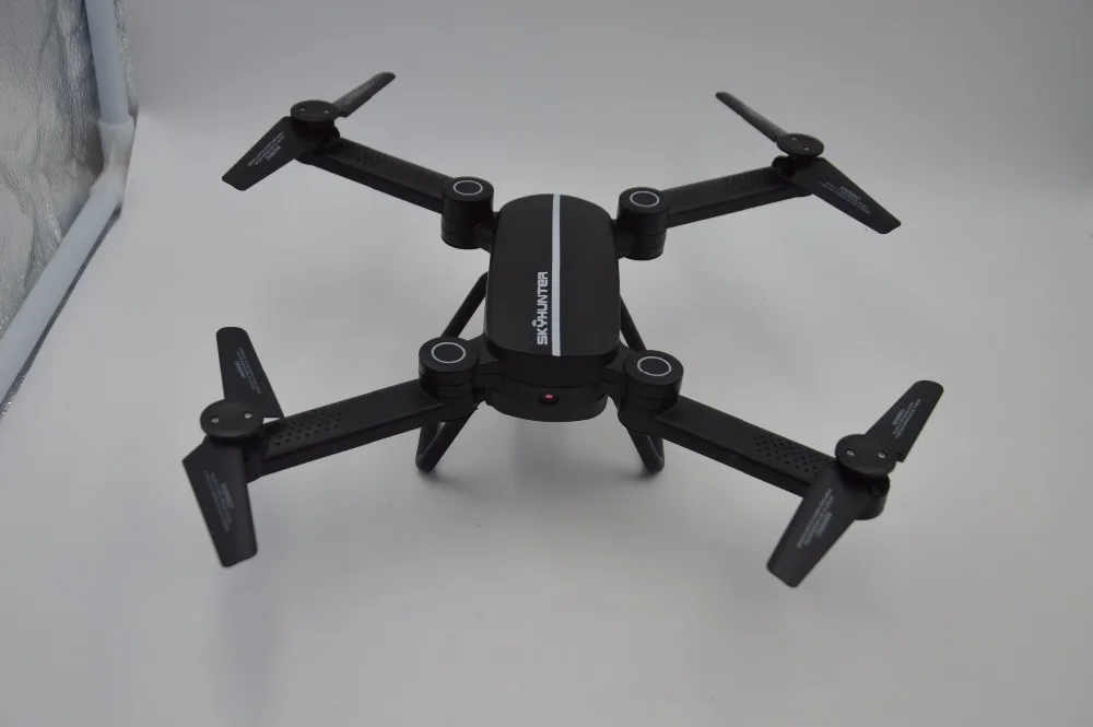 Оригинальный квадрокоптер с Wi-Fi FPV камерой 0,41 Мп, складной, с удержанием высоты и без головы X8TW.