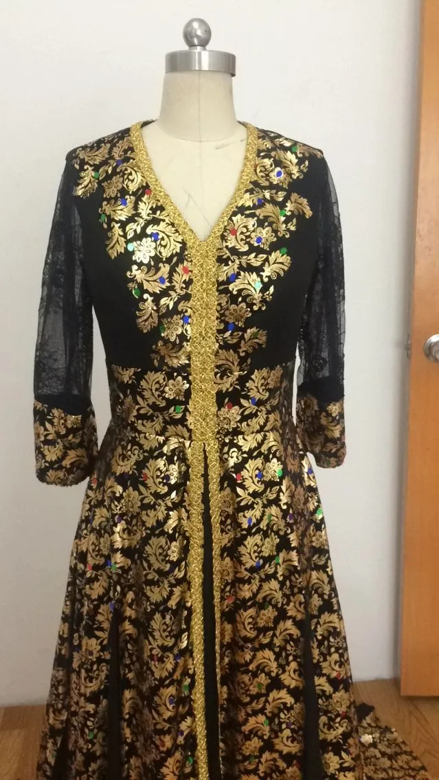 Дубаи Арабская одежда Восточный халат и v образной горловиной черная юбка