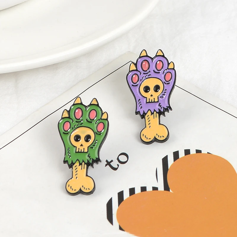 

Cute Colorful Fantastic Denim Lapel Enamel pins Green Purple Bear paw Badges Brooch Fashion Gift Jewelry for children