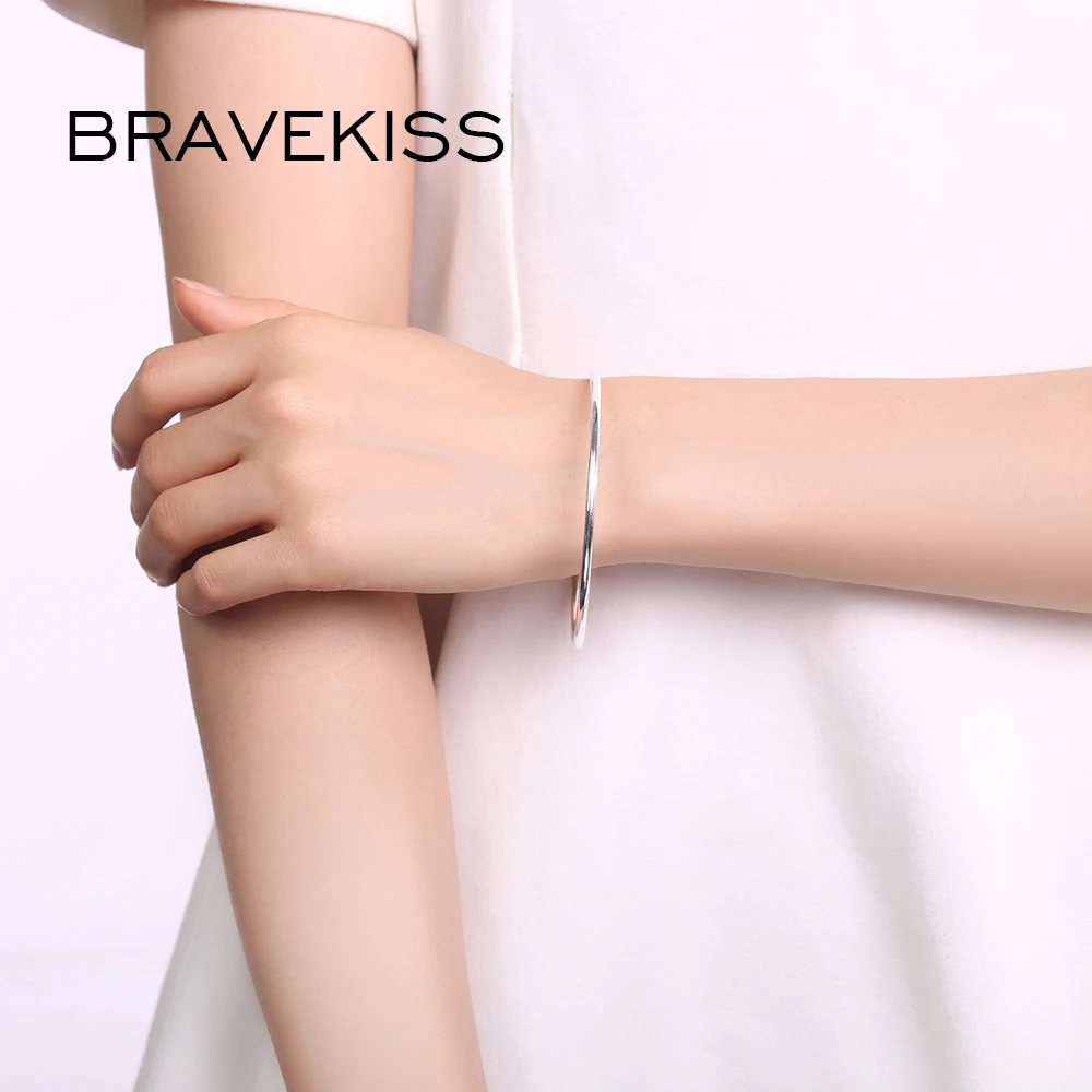 Женский браслет BRAVEKISS из стерлингового серебра 925 пробы на запястье