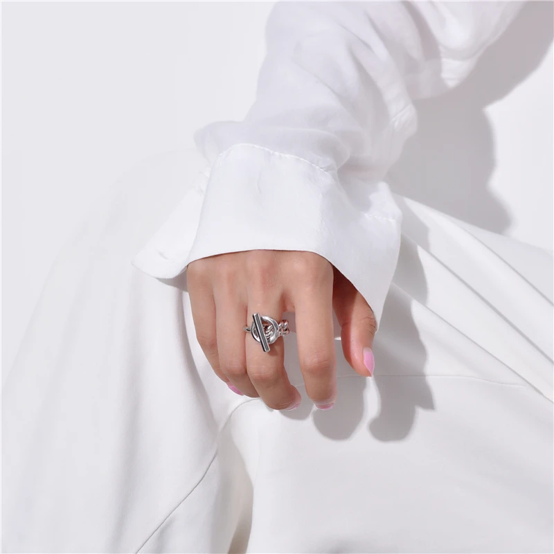 Европейский и американский миниатюрный дизайн латунное кольцо с пряжкой женское