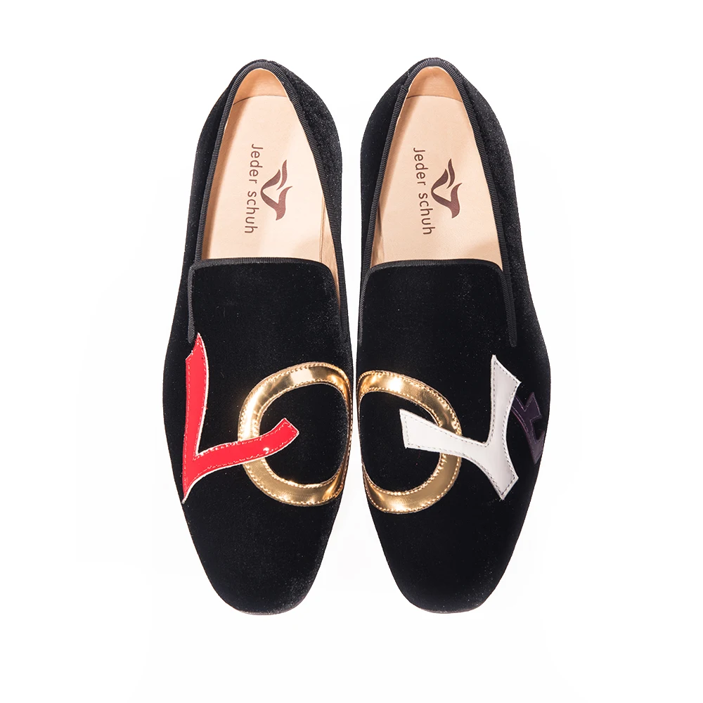 Мужская обувь ручной работы черная бархатная с надписью LOVE модные мужские лоферы