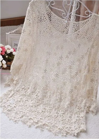 Женская пляжная кружевная блузка с рукавом три четверти белая крючком и цветком