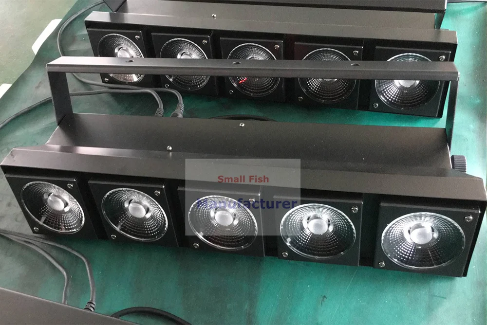4Pcs/Lot RGB Full Color CREE 5X30W LED Matrix Bar Light Professional Stage TV Theatre TV Studio Rental and Disco Nightclubs
4Pcs/Lot RGB Full Color CREE 5X30W LED Matrix Bar Light Professional Stage TV Theatre TV Studio Rental and Disco Nightclubs