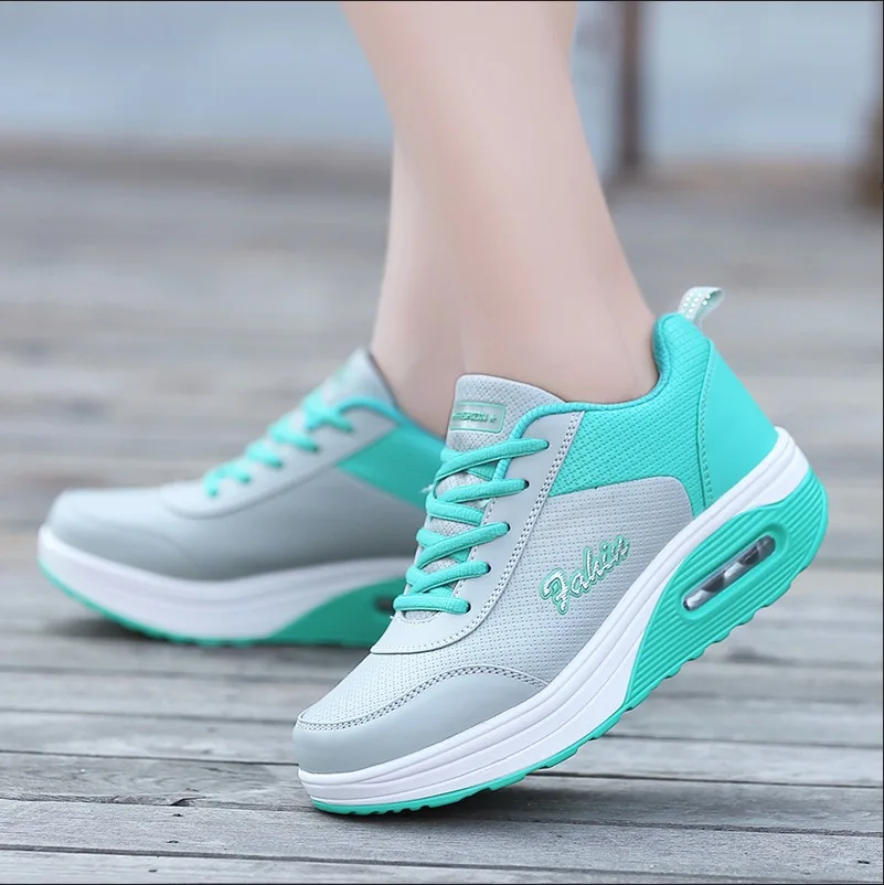 Женская спортивная обувь для фитнеса на танкетке снижение веса высокие