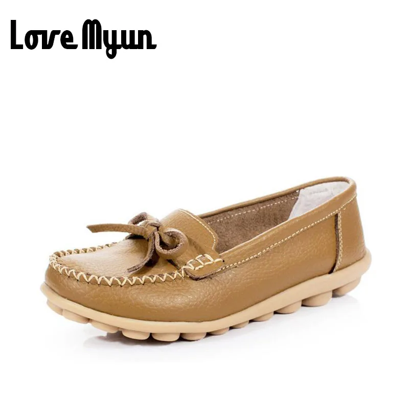 Большие размеры женские кожаные туфли с круглым носком Модные Мягкие Лоферы для