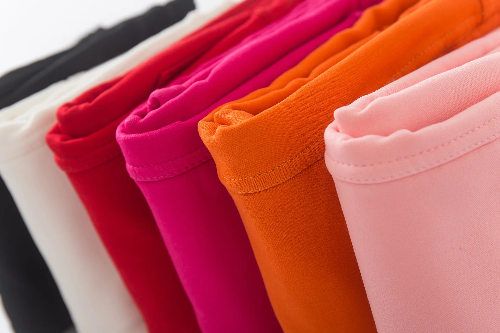 2017 детские брюки Одежда для маленьких девочек Яркие цвета Детские леггинсы