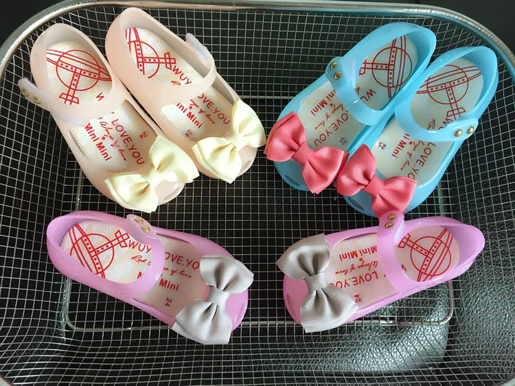 

HOT New Arrivals Mini LED Light Girls Sandals Bow Kids Shoes Jelly Shoes LED Flash Sandals Antiskid High Quality