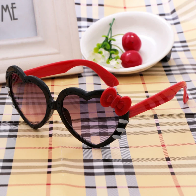 Очень милые детские солнечные очки с бантом солнцезащитные в форме сердца для девочек Gafas Ninas Oculos De Sol