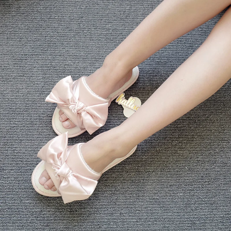 Шлепанцы женские из сатина милые шлепанцы с бантом Нескользящие шелковые
