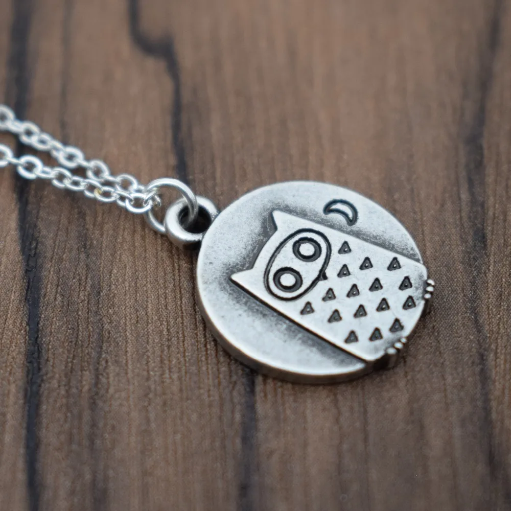 1 шт. Прямая поставка античное посеребренное ожерелье в виде животных милое