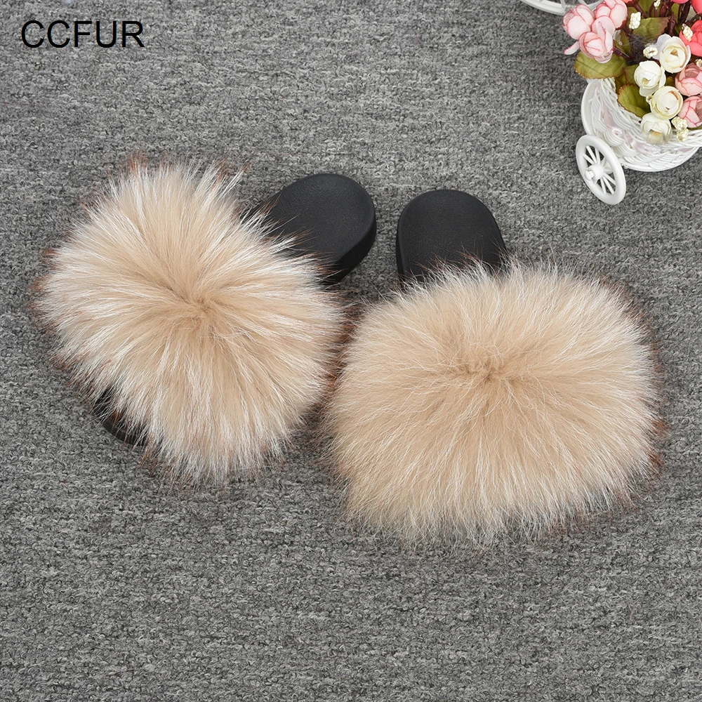 Женские меховые шлепанцы мягкие теплые тапочки из натурального меха енота S6020G