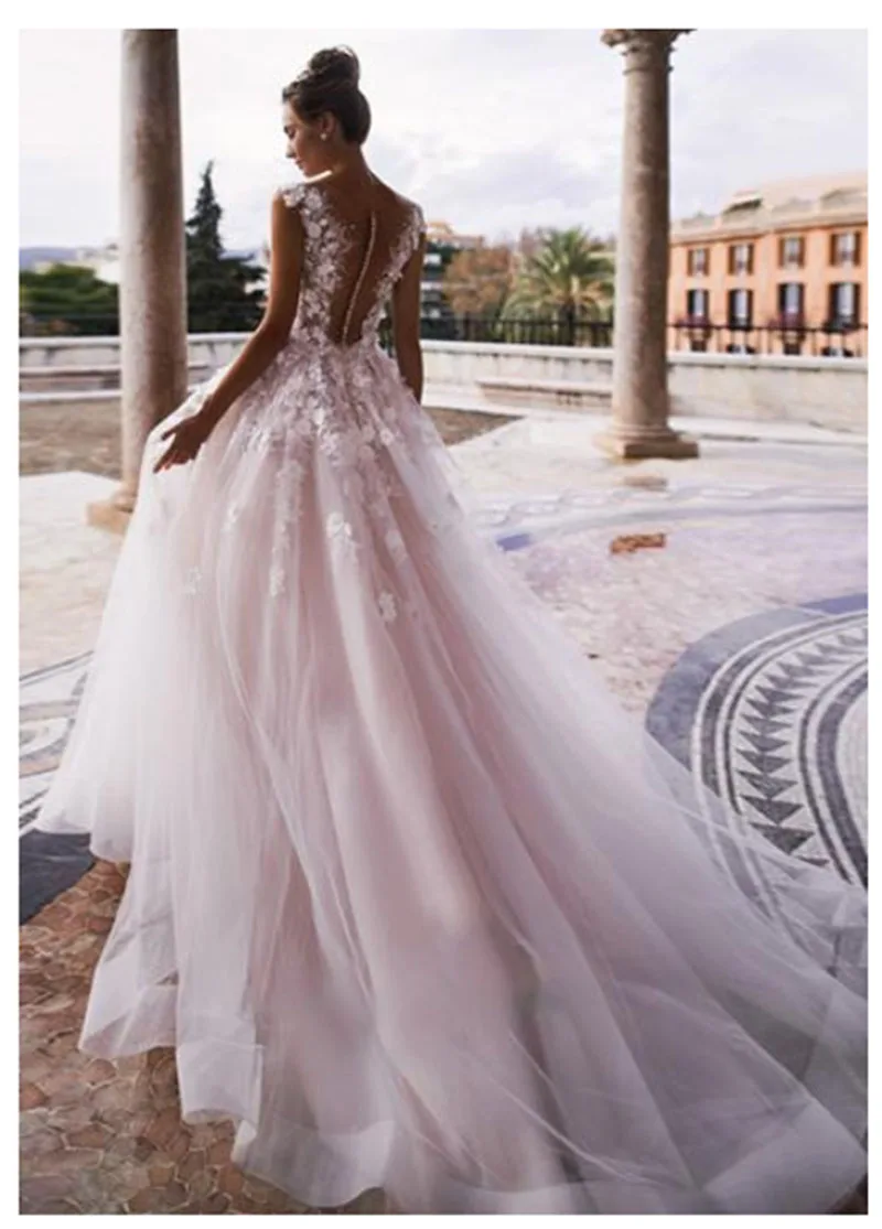 

New Princess Wedding Dress V Neck Appliqued with Flowers A-Line Tulle Backless Boho Wedding Gown Bride Dress