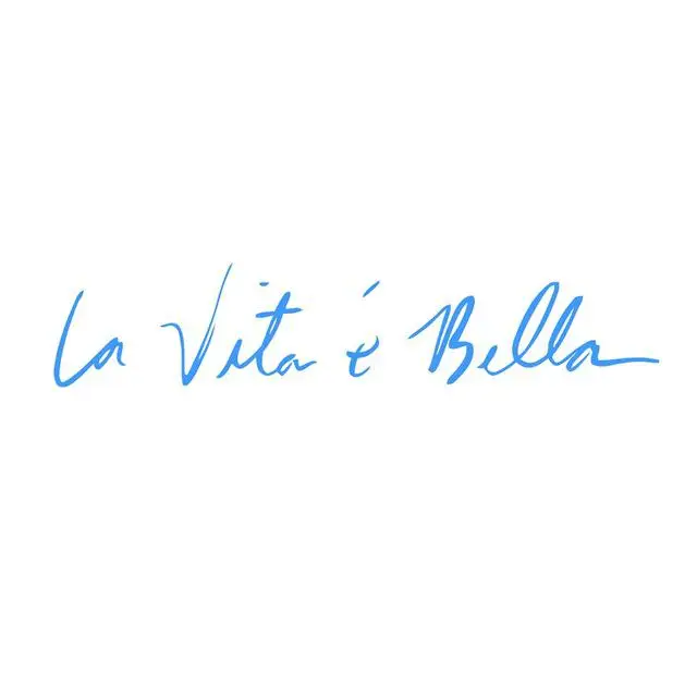 

22cm Car Stickers Decals La Vita e Bella Reflective Letters Vinyls Decals Fashion Creative Car Full Body Head Stickers