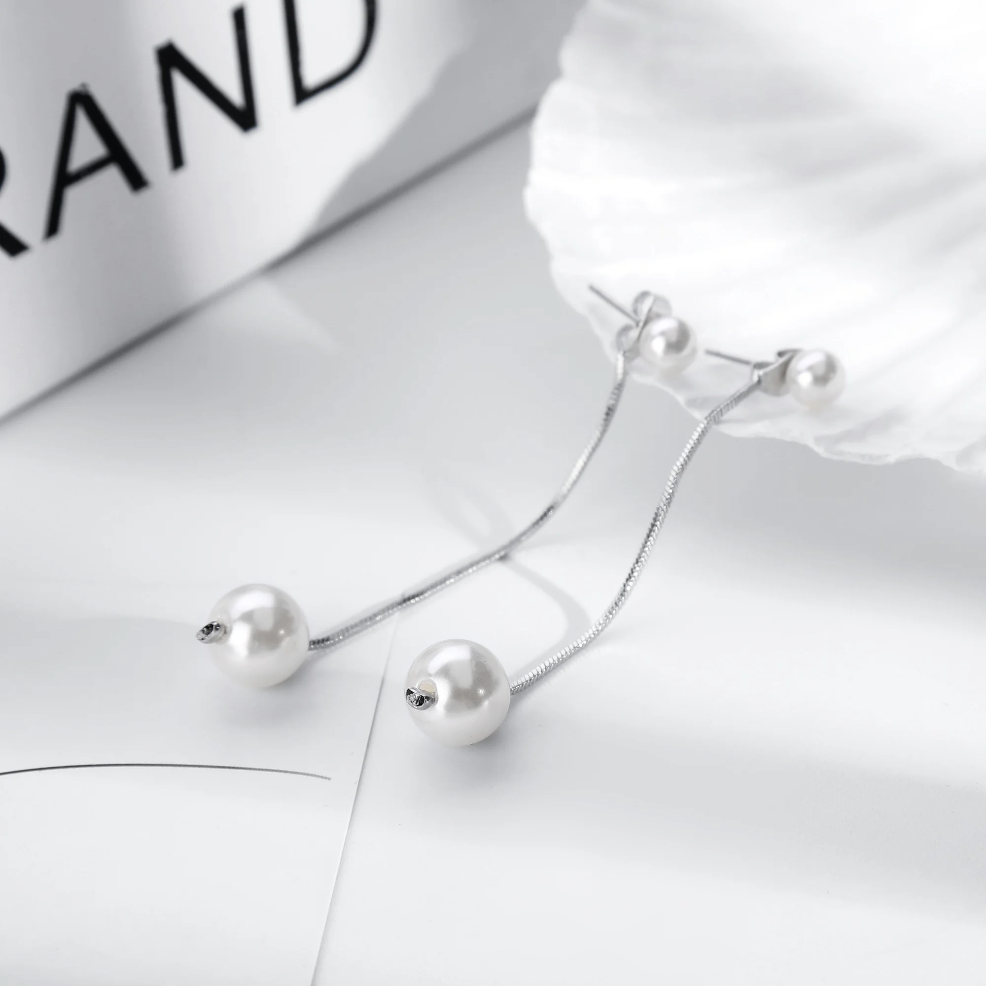 HanCheng Новая мода темперамент Висячие два жемчуга длинные серьги шарики для