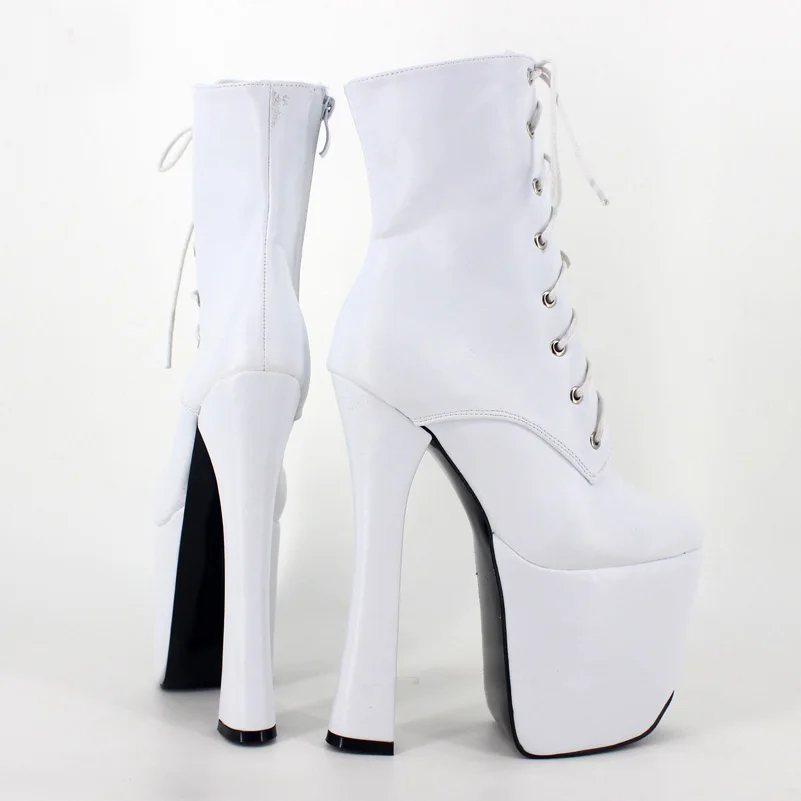 Женские сапоги до середины икры на высоком квадратном каблуке с круглым носком