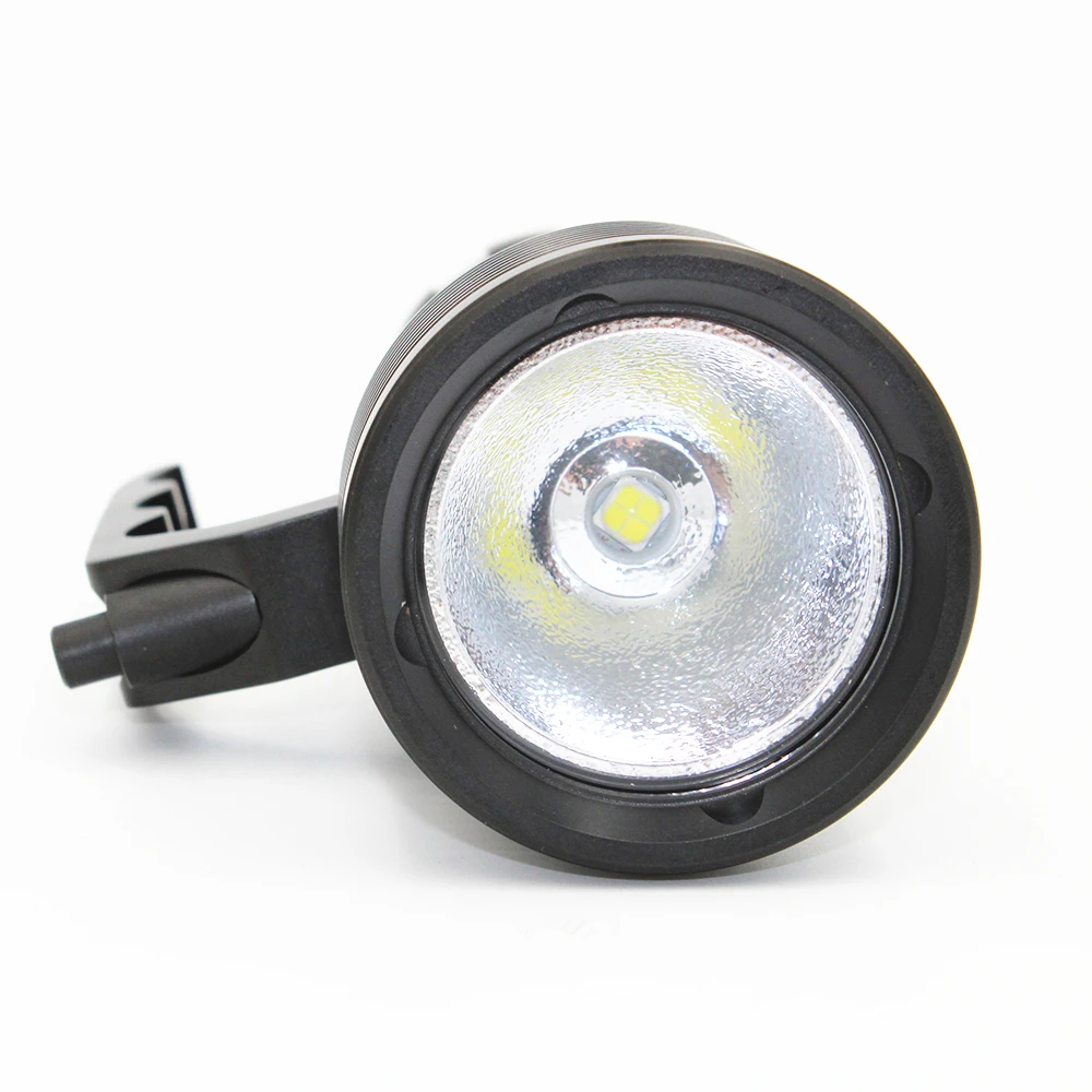 구매 XHP70 손전등 4000 루멘 전문 다이빙 라이트 수중 100M 방수 알루미늄 LED 토치 라이트 전원 4x 18650