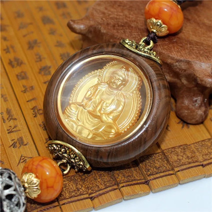 Автомобильная подвеска из красного дерева ювелирное изделие с изображением