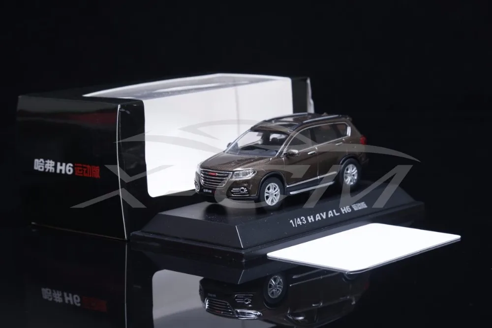 Литая под давлением модель автомобиля Great Wall Haval H6 1:43 может отодвинуться(коричневый)+ маленький подарок