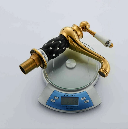 Модный смеситель для раковины из твердой латуни с золотым покрытием черная