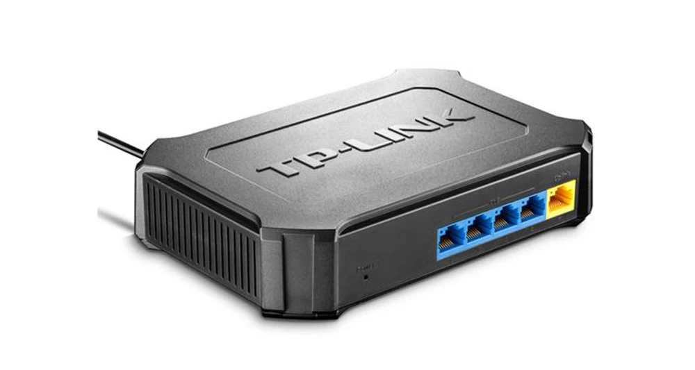 TP-LINK TL-SF1005SPE 5 порт 10/100 Мбит/с 4 порта Переключатель Ethernet сети полнодуплексный Ethernet Desktop