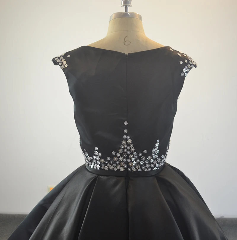 Модное платье с бусинами и цветами сливы неправильной формы для свадебной