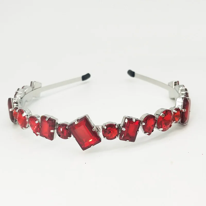 2019 Новое поступление очаровательные белые хрустальные свадебные тиары короны