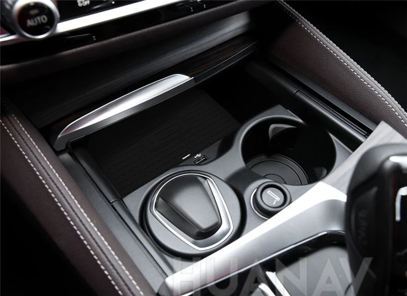 QI автомобильное беспроводное зарядное устройство для BMW 5/6 GT 2017-2019