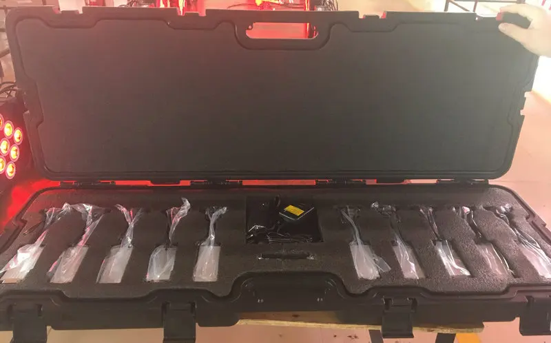 

Bullet 10W ZOOM Battery Powered LED Pinspot Light With IR Remote Control With 10 in1 Charging Road Case For Wedding Event