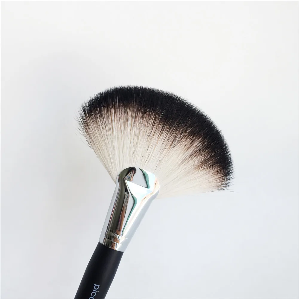 Щетка для макияжа All of Beauty большой веер из шерсти козы очень порошок бронзатор