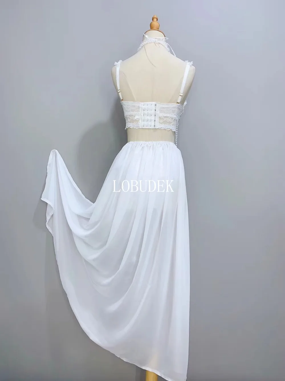 Белый жемчуг бюстгальтер сияющие стразы бикини длинное платье со шлейфом