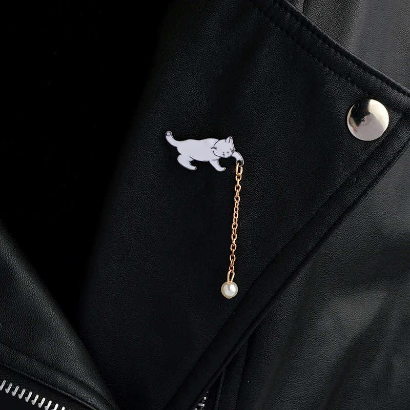 Значок на булавке с изображением кошки и жемчуга|pearl brooch|brooch chainpin badge |
