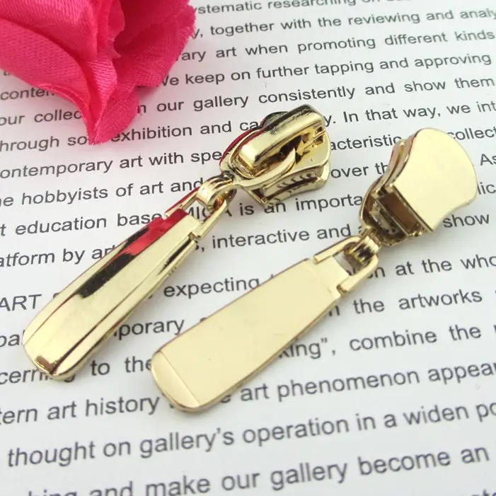 

Бесплатная доставка, 10 шт./лот, высококачественные металлические молнии 5 #, легкие Золотые сумки на молнии для одежды, аксессуары, сделай сам