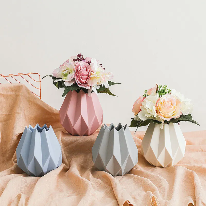 

Europe Diamond Porcelain Vase Modern Fashion Ceramic Flower Vase Room Study Hallway Home Desktop Table Decoration Wedding