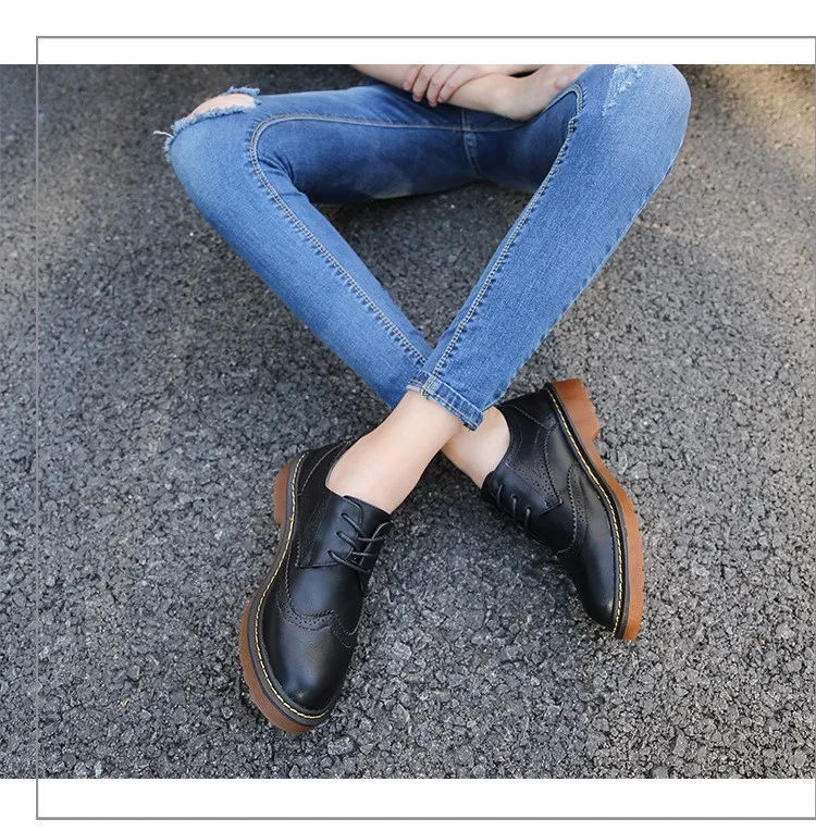 Zapatos mujer; женская обувь на плоской подошве размера плюс; Качественная кожаная обувь с перфорацией типа «броги»; женские оксфорды на шнуровке; обувь в стиле Дерби на толстой резиновой подошве; размеры 34-43