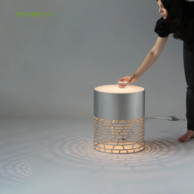 Современная светодиодная напольная/настольная лампа moмеждународная light collection