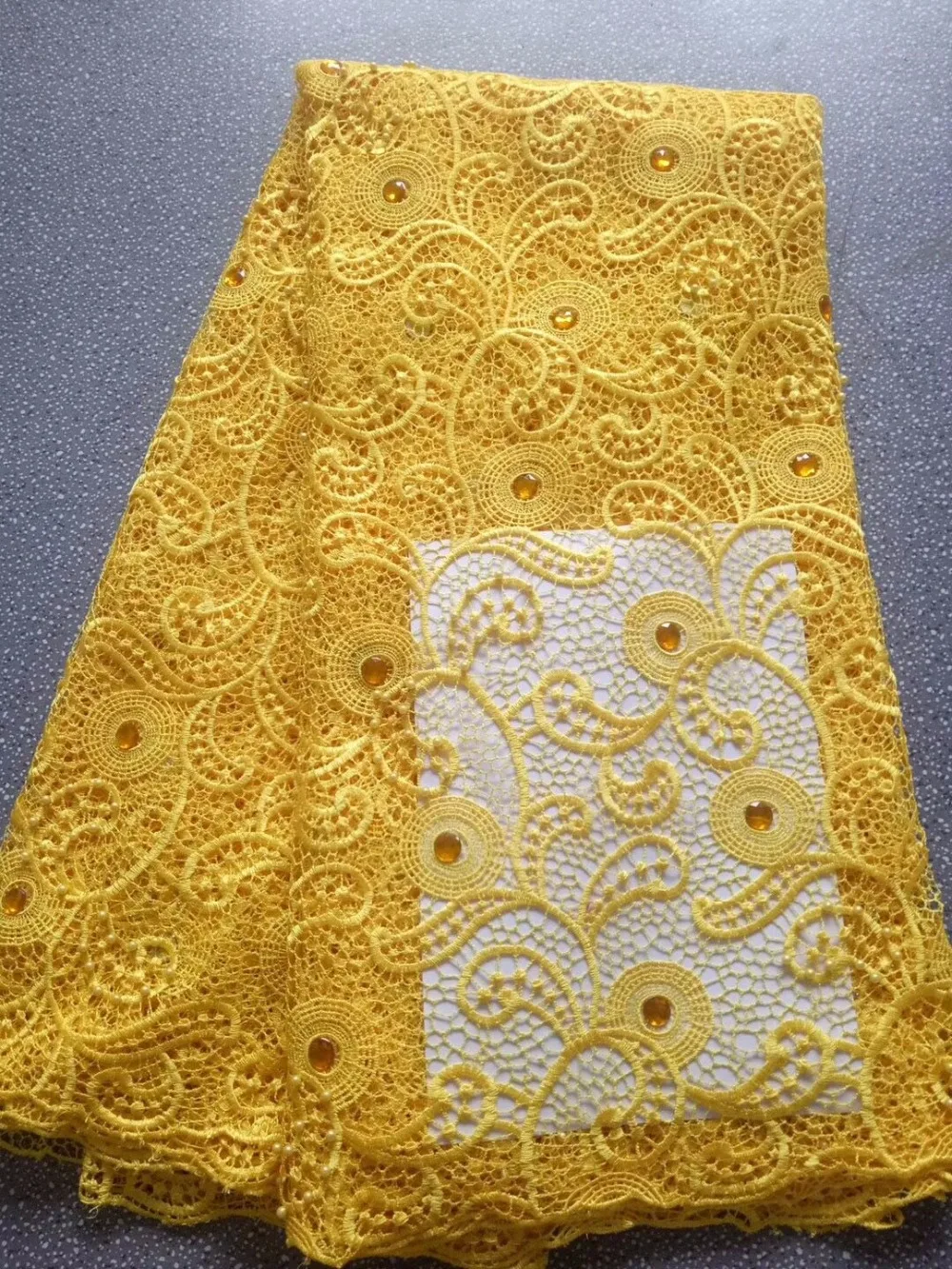 

New Nigerian lace material in 2019, beautifully embroidered African lace fabric with high quality gem lace