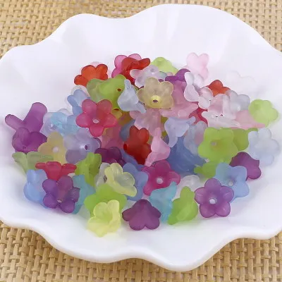 Разноцветные акриловые цветочные лепестки лепестков цветов Матовые бусины для