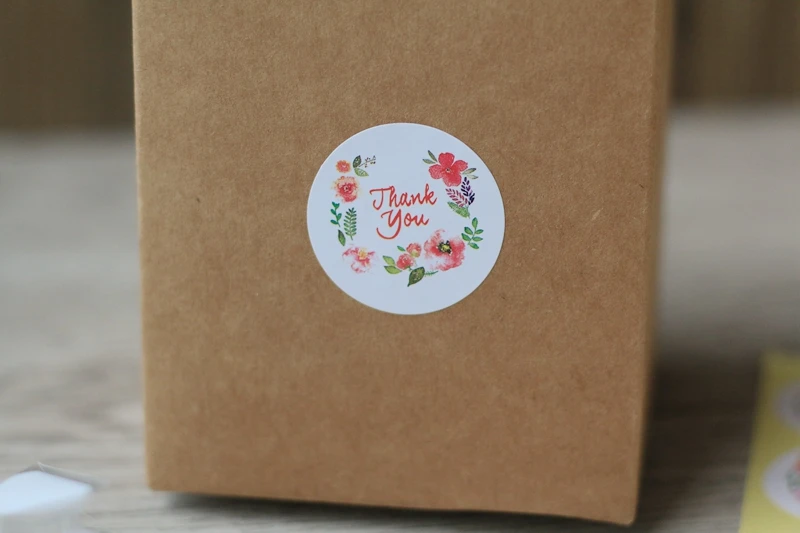 

100Pcs Craft Thank you Small Freshness Flower Printing Sealing Label Kraft Sticker Baking DIY Round Gift Stickers 3.5cm M1002